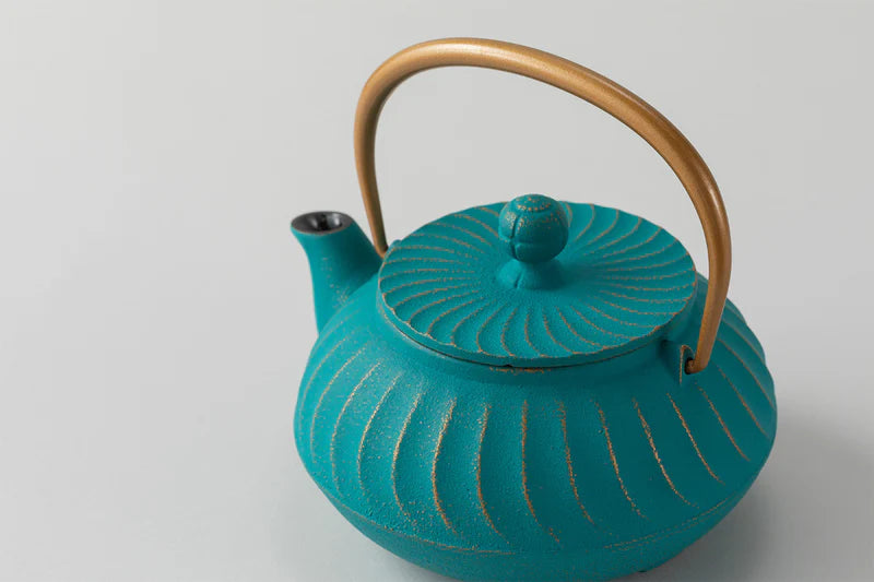 Iwachu - Teapot type 5 wave (gold/turquoise blue) turquoise gold
