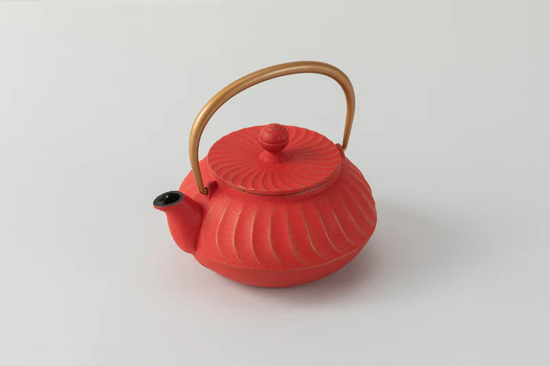 Iwachu - Teapot type 5 wave (goldred)