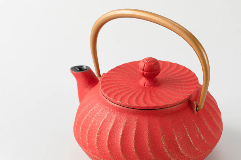 Iwachu - Teapot type 5 wave (goldred)