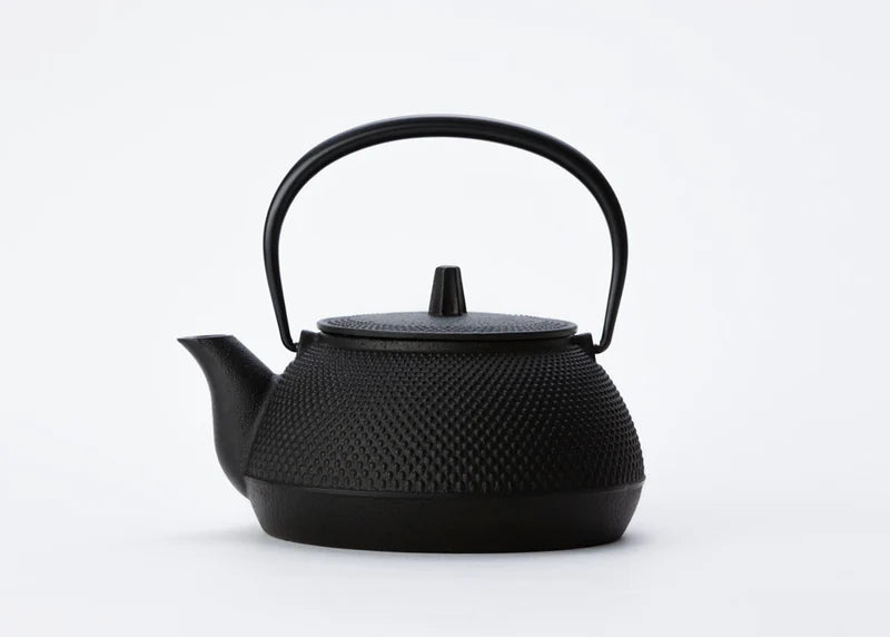 Iwachu - Iron kettle and teapot, 5-inch new Arare, IH compatible