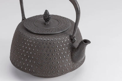 Iwachu - Iron kettle 18 type tortoise shell with shoulder