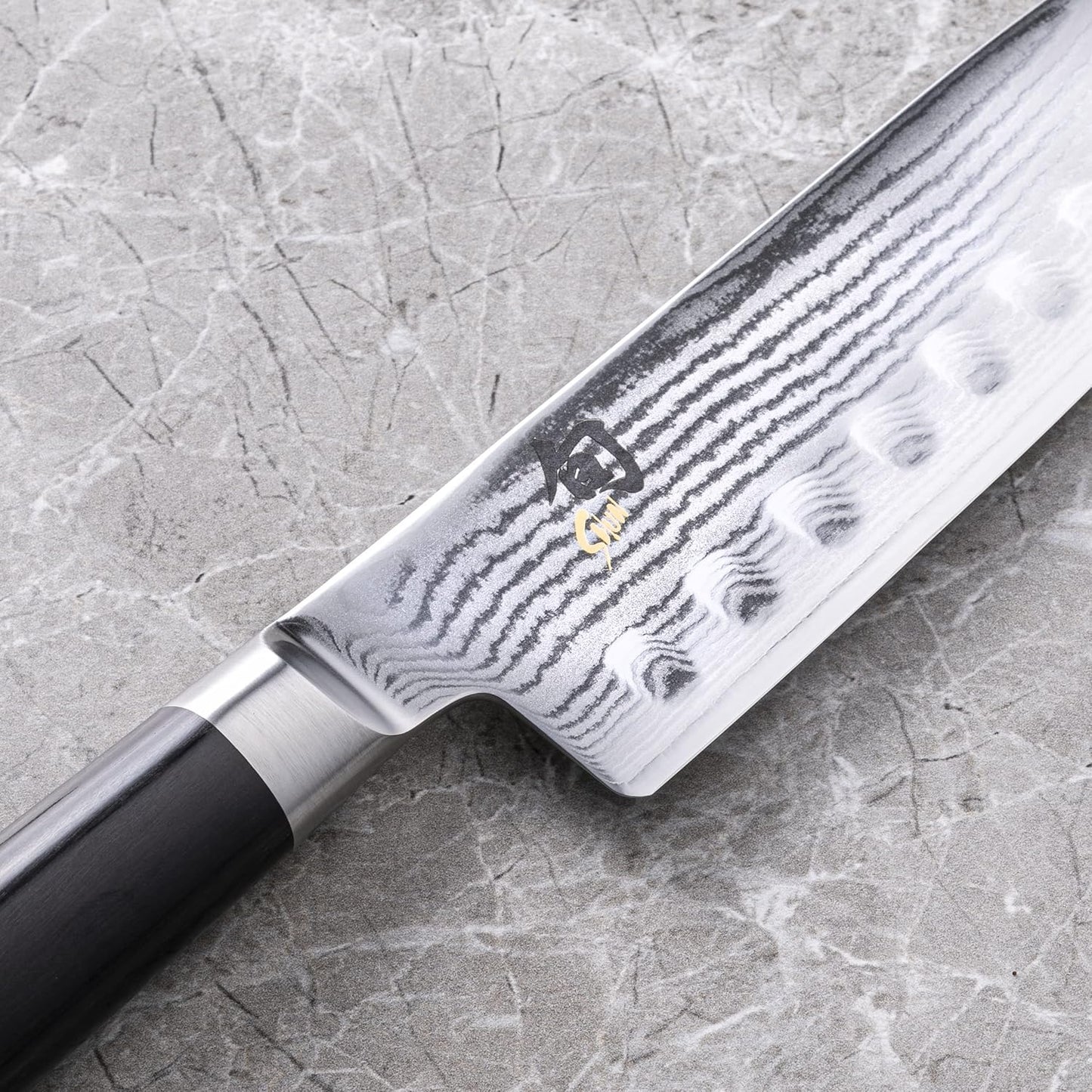 Shun - Classic Santoku Knife, Dimple, 6.9 inches (175 mm) Santoku Knife