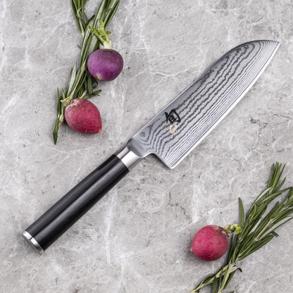 Shun - Classic Santoku Knife, 5.3 inches (135 mm) Santoku Knife