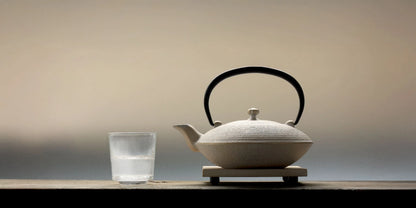 OIGEN - Yoi Cast Iron Teapot Set (0.4L) with Trivet – Made in Japan